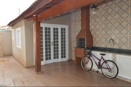 Casa de condomínio para alugar com 70m², 4 quartos e 3 vagasChurrasqueira