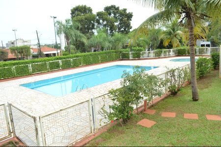 Casa de condomínio para alugar com 70m², 4 quartos e 3 vagasÁrea comum - Piscina