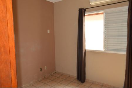 Casa de condomínio para alugar com 70m², 4 quartos e 3 vagasSuíte