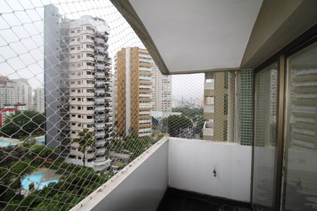 Apartamento à venda com 200m², 3 quartos e 4 vagasVaranda da Sala