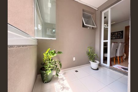 Sacada de apartamento à venda com 2 quartos, 57m² em Horto Florestal, Jundiaí