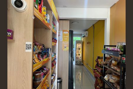 Apartamento à venda com 87m², 1 quarto e 2 vagasMinimercado