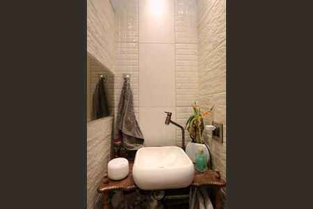 Apartamento à venda com 203m², 4 quartos e 2 vagasLavabo