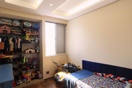 Apartamento à venda com 203m², 4 quartos e 2 vagasQuarto 1