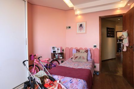 Apartamento à venda com 203m², 4 quartos e 2 vagasSuíte 1