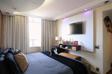 Apartamento à venda com 203m², 4 quartos e 2 vagasSuíte