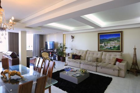 Apartamento à venda com 203m², 4 quartos e 2 vagasSala