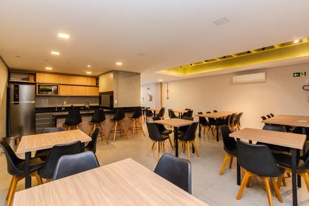 Studio para alugar com 25m², 1 quarto e 1 vaga Studio para alugar com 25m², 1 quarto e 1 vagaÁrea comum - Salão de festas