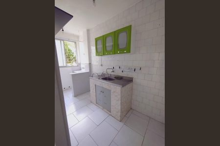 Cozinha  de apartamento para alugar com 1 quarto, 39m² em Camaquã, Porto Alegre