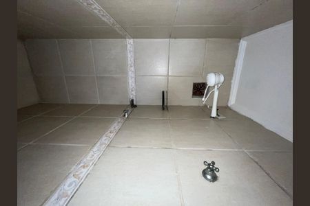 Casa de condomínio à venda com 100m², 2 quartos e 1 vagaBanheiro