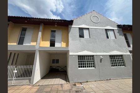 Casa de condomínio à venda com 100m², 2 quartos e 1 vagaFachada