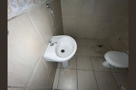 Casa de condomínio à venda com 100m², 2 quartos e 1 vagaBanheiro da Suíte