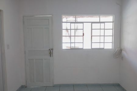 Casa para alugar com 60m², 1 quarto e sem vagasala