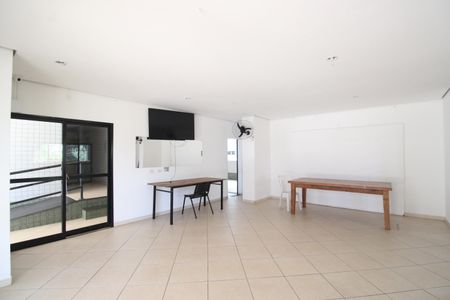 Apartamento para alugar com 66m², 2 quartos e 1 vagaÁrea comum - Salão de festas