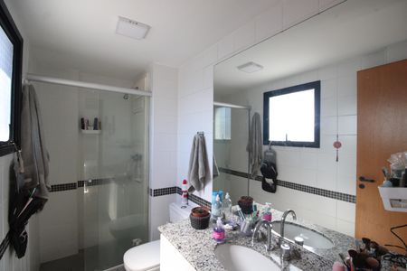 Apartamento para alugar com 66m², 2 quartos e 1 vagaBanheiro da suíte