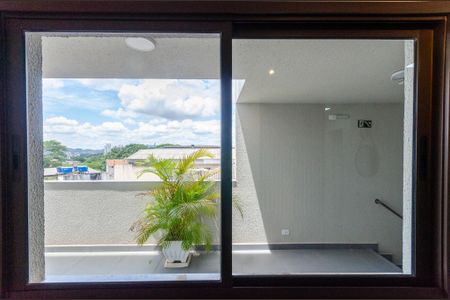 Sala - Janela de apartamento para alugar com 2 quartos, 42m² em Vila dos Remedios, São Paulo