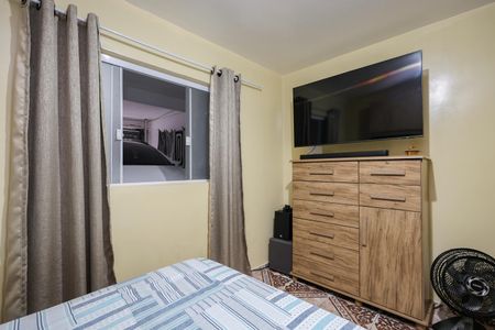 Quarto de casa para alugar com 1 quarto, 70m² em Vila Iasi, Taboão da Serra