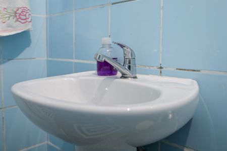 Banheiro de casa para alugar com 1 quarto, 70m² em Vila Iasi, Taboão da Serra