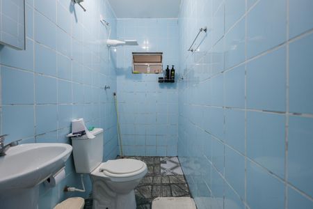 Banheiro de casa para alugar com 1 quarto, 70m² em Vila Iasi, Taboão da Serra