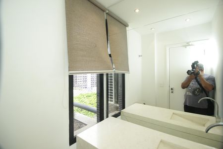 Apartamento à venda com 266m², 5 quartos e 3 vagasLavabo