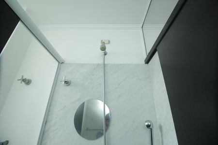 Apartamento à venda com 266m², 5 quartos e 3 vagasBanheiro da Suíte 2 e 3