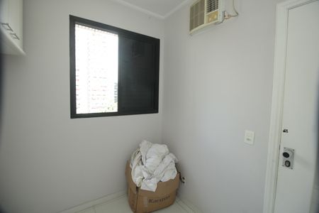 Apartamento à venda com 266m², 5 quartos e 3 vagasQuarto de Serviço