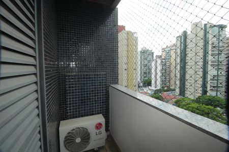 Apartamento à venda com 266m², 5 quartos e 3 vagasVaranda da Suíte master