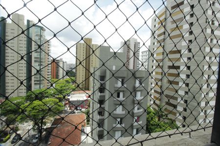 Apartamento à venda com 266m², 5 quartos e 3 vagasVista da Suíte 2
