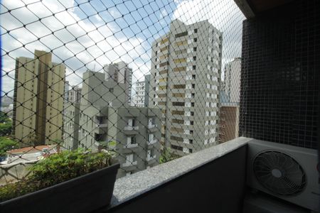 Apartamento à venda com 266m², 5 quartos e 3 vagasVaranda da Suíte 3