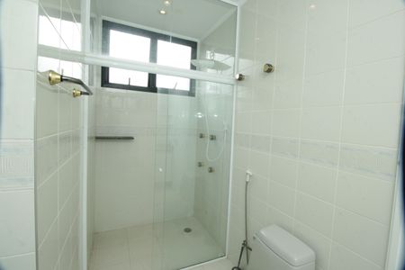 Apartamento à venda com 266m², 5 quartos e 3 vagasBanheiro da Suíte 1