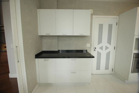 Apartamento à venda com 266m², 5 quartos e 3 vagasCozinha