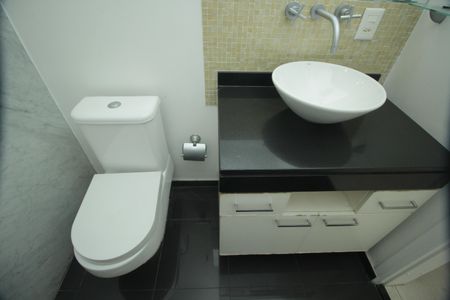 Apartamento à venda com 266m², 5 quartos e 3 vagasBanheiro da Suíte 3