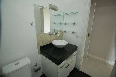 Apartamento à venda com 266m², 5 quartos e 3 vagasBanheiro da Suíte 3