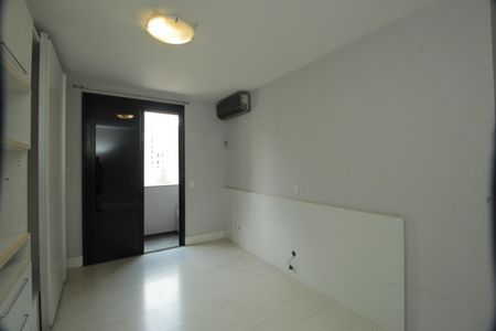 Apartamento à venda com 266m², 5 quartos e 3 vagasSuíte 3