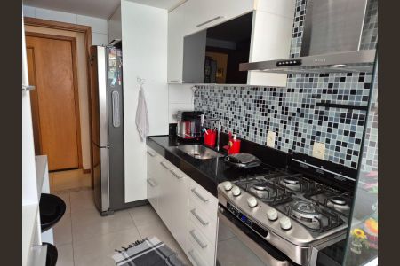 Apartamento à venda com 85m², 2 quartos e 1 vagaCozinha