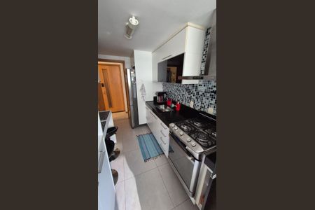 Apartamento à venda com 85m², 2 quartos e 1 vagaCozinha