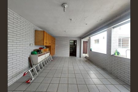 Casa à venda com 300m², 3 quartos e 1 vaga Casa à venda com 300m², 3 quartos e 1 vagaGaragem