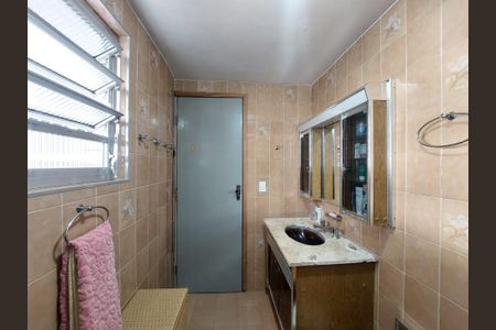 Casa à venda com 300m², 3 quartos e 1 vaga Casa à venda com 300m², 3 quartos e 1 vagaBanheiro 1