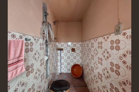 Casa à venda com 300m², 3 quartos e 1 vaga Casa à venda com 300m², 3 quartos e 1 vagaBanheiro na Área de Serviço