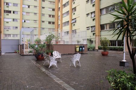 Apartamento à venda com 40m², 1 quarto e 1 vagaÁrea comum