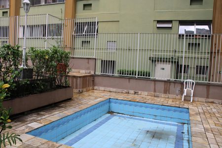 Apartamento à venda com 40m², 1 quarto e 1 vagaÁrea comum - Piscina