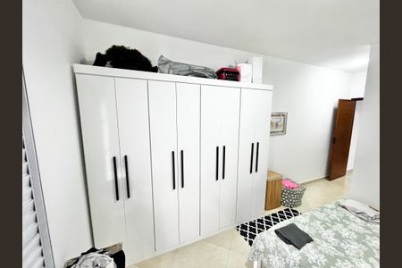 Casa à venda com 124m², 5 quartos e 2 vagasQuarto 3 - Suíte