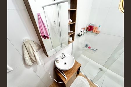 Casa à venda com 124m², 5 quartos e 2 vagasBanheiro