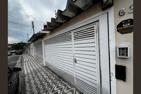 Casa à venda com 124m², 5 quartos e 2 vagasFachada