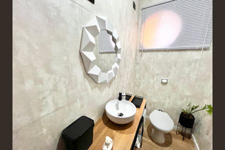Casa à venda com 124m², 5 quartos e 2 vagasLavabo