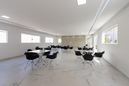 Apartamento para alugar com 38m², 2 quartos e sem vagaSalão de Festas