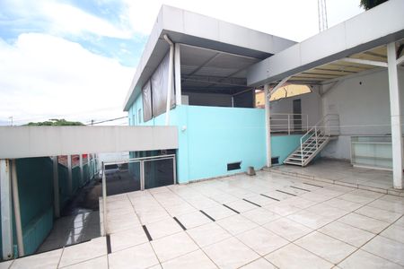 Casa para alugar com 365m², 3 quartos e 4 vagasQuintal