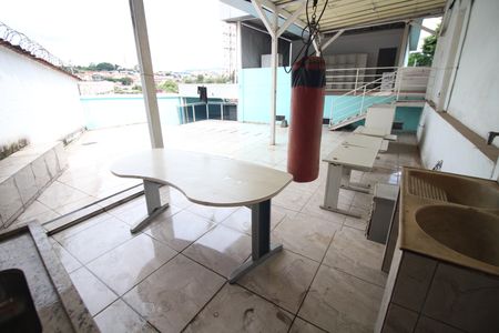 Casa para alugar com 365m², 3 quartos e 4 vagasÁrea de Serviço