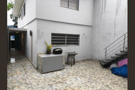Casa para alugar com 151m², 4 quartos e 2 vagas