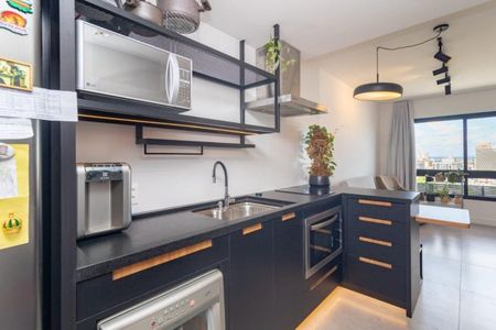 Cozinha  de apartamento para alugar com 1 quarto, 30m² em Azenha, Porto Alegre